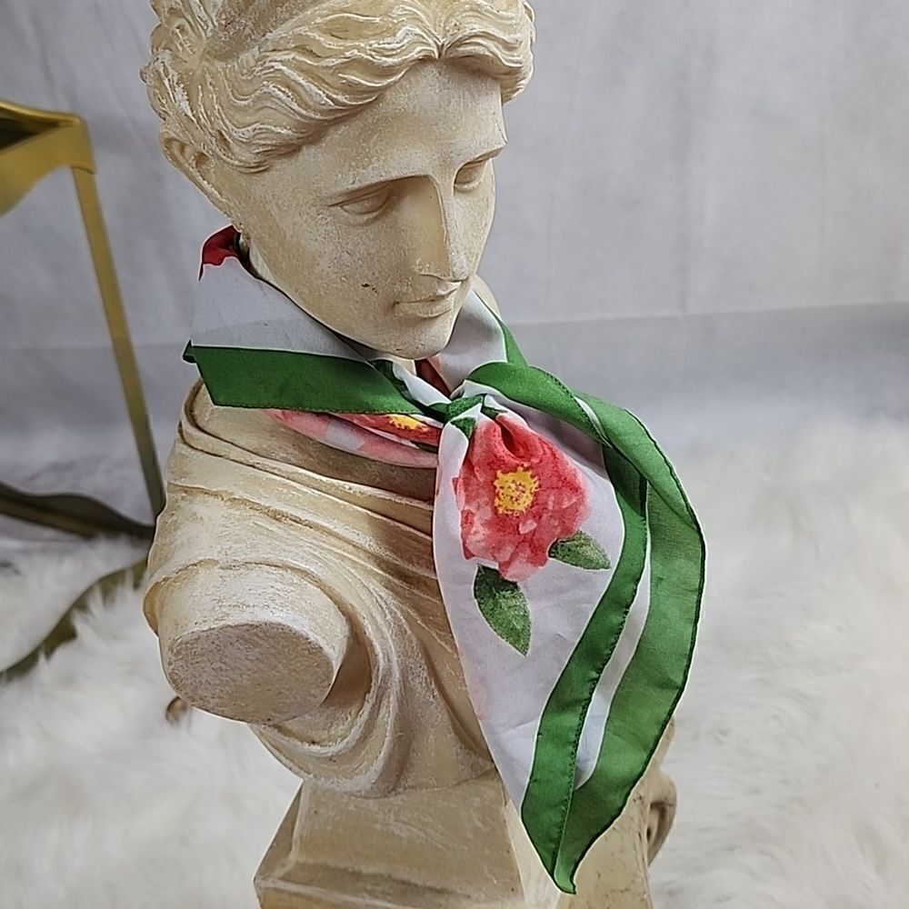 Lovely Camellia Scarf